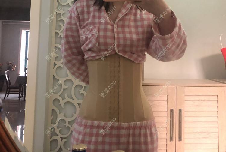 更美用户1cafz1abxs的腰部吸脂日记