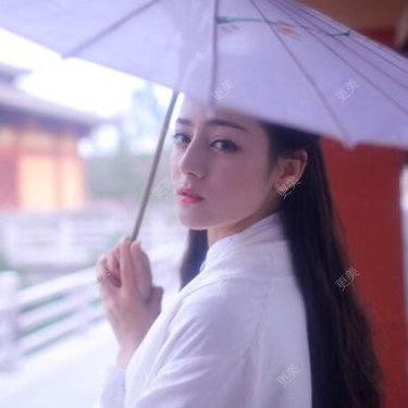 隆鼻