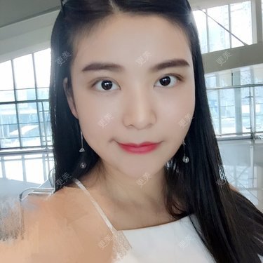彼岸花娇儿