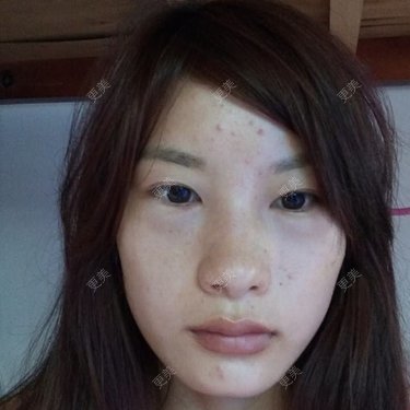 Shirley佳佳