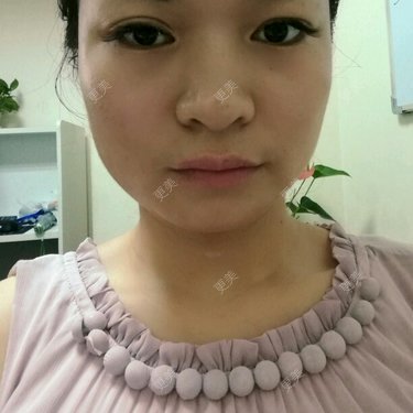 淺眸丶流年