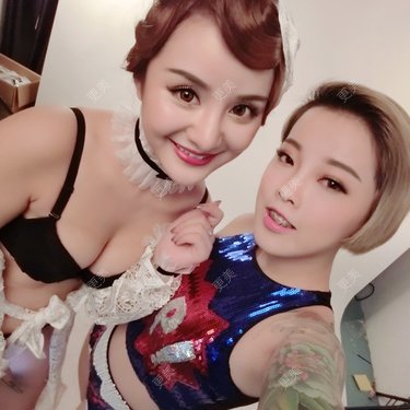 Joni小小板娘