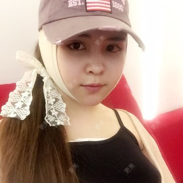 素手白衣邢公子