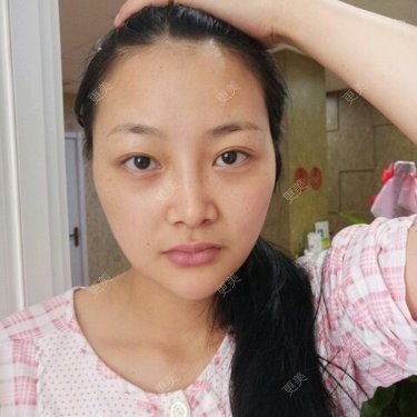 爱美美眉