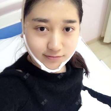 大长腿欧尼