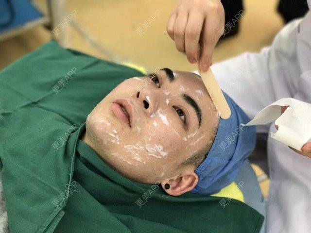 更美 - 帅哥“淇叔”的经验 | 美白祛痘祛痘印 | 皮肤美容 | 吉林