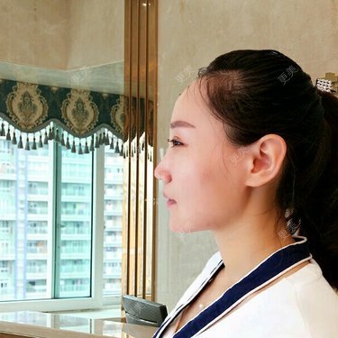 洪梁健 医生