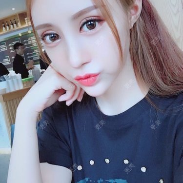 小主播网红一枚😊