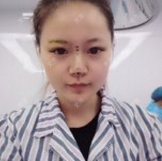 覃爱祥 医生
