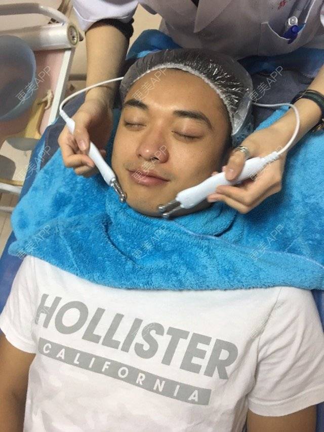 更美 - 小腾腾儿的皮肤综合管理套餐经验 | 视频日记 | 杭州 | 皮肤综合管理套餐 | 我要当男神 | 清洁肌肤让皮肤喝饱营养更加白嫩水润