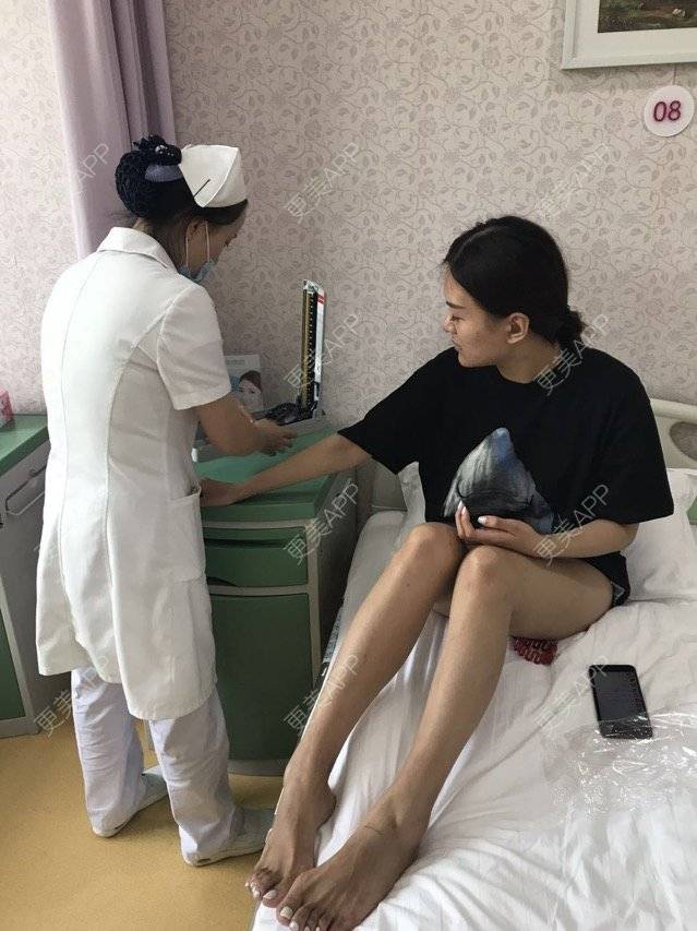 更美 - Orz 灵儿nizz的鼻部多项经验 | 假体隆鼻 | 综合隆鼻 | 鼻部多项 | 南京
