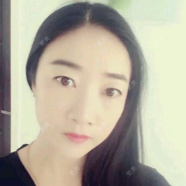 浅笑嫣然依旧