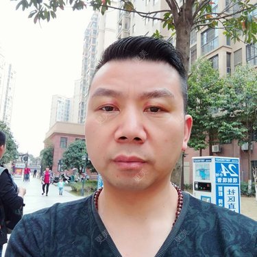 竣毅然