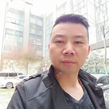 竣毅然
