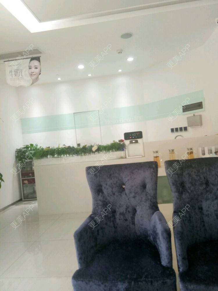 更美 - 更美用户8413466392的吸脂经验 | 成都 | 重庆 | 北京 | 杭州 | 水光项目 | 美白嫩肤 | 自体脂肪隆胸 | 祛眼袋 | 武汉 | 广州 | 半永久纹眉 | 吸脂 | 玻尿酸