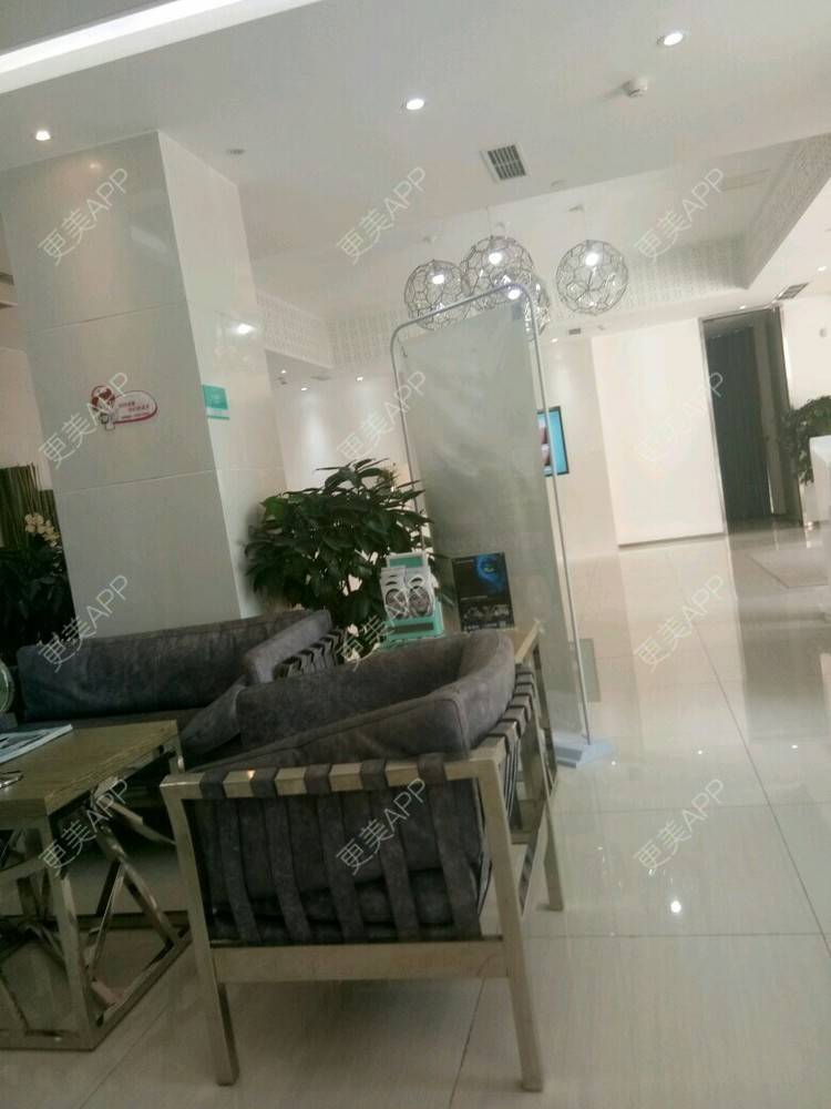 更美 - 更美用户8413466392的吸脂经验 | 成都 | 重庆 | 北京 | 杭州 | 水光项目 | 美白嫩肤 | 自体脂肪隆胸 | 祛眼袋 | 武汉 | 广州 | 半永久纹眉 | 吸脂 | 玻尿酸