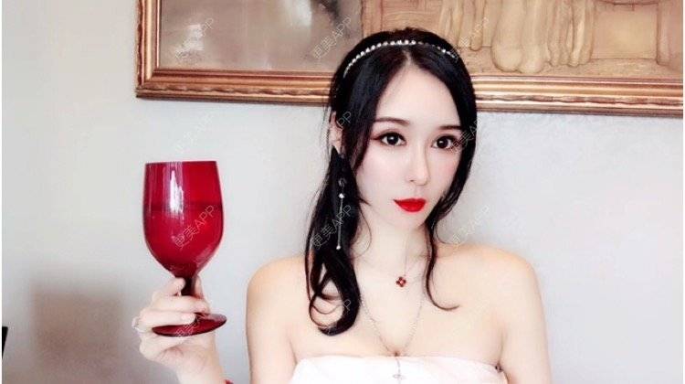 李宝儿在华美的假体隆胸日记