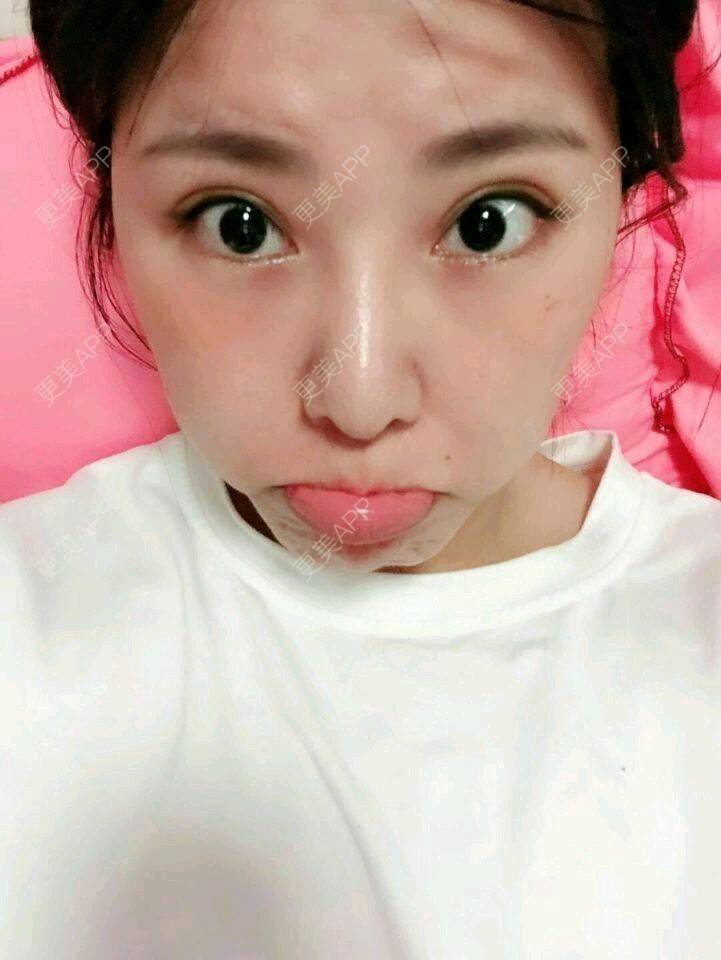 时光偷走流年只剩空洞的开外眼角日记