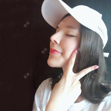 罗莉 医生