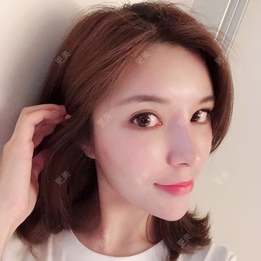 罗莉 医生