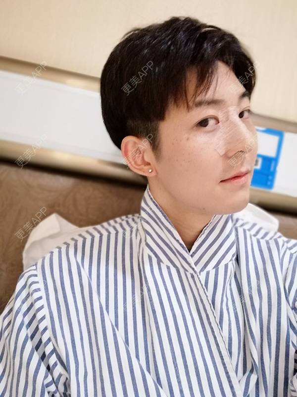 更美 - 唐航 医生的隆鼻经验 | 隆鼻 | 深圳