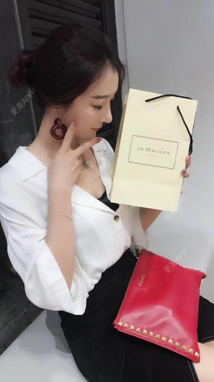 更美 - 莹莹D緈諨的鼻部多项经验 | 视频日记 | 膨体隆鼻 | 隆鼻 | 广州 | 鼻部综合 | 驼峰鼻矫正 | 鼻形态修复 | 鼻部多项