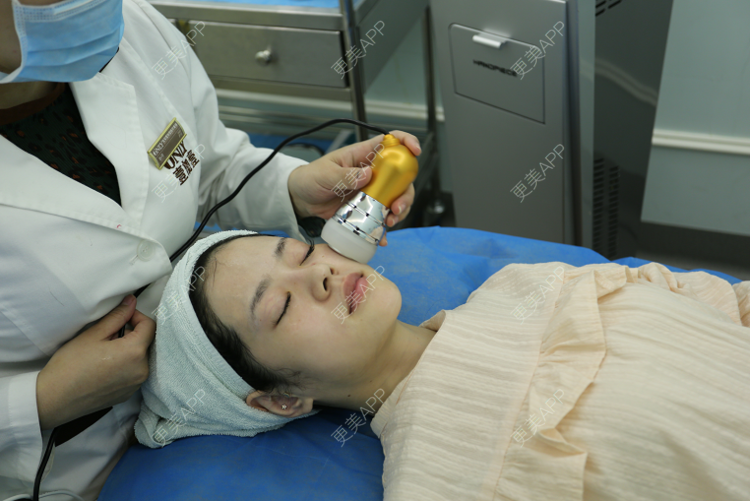 更美 - 更美用户YWSZi116bF的补水套餐经验 | 更美研究所 | 补水套餐 | 清洁水光补水 | 北京