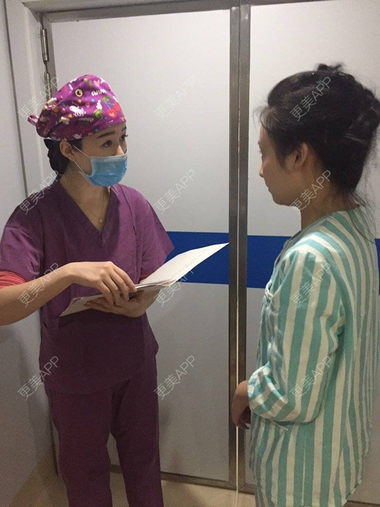更美 - 卡门小妖精，的玻尿酸卧蚕经验 | 自体脂肪丰卧蚕 | 真皮丰卧蚕 | 玻尿酸卧蚕 | 眼部多项 | 双眼皮修复 | 重庆