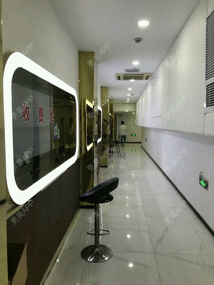 更美 - 更美用户EN6DDIJU0R的鼻部多项经验 | 眼部综合 | 切眉 | 吸脂瘦脸 | 小气泡 | 美白嫩肤 | 自体脂肪隆胸 | 假体隆胸 | 除皱瘦脸 | 鼻部多项 | PRP自体血清美肤 | 双眼皮 | 牙贴面 | 上海