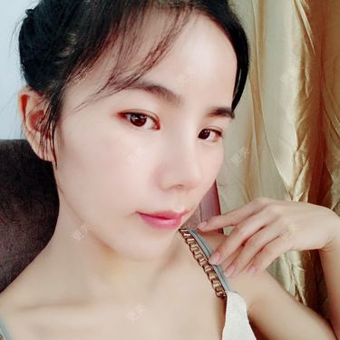 张翎 医生