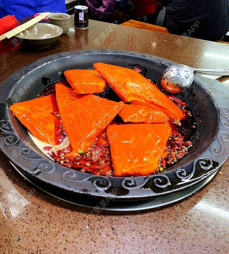 更美 - 九 五.的全切双眼皮经验 | 更美研究所 | 注射美白 | 水光项目 | 全切双眼皮 | 内切去眼袋 | 自体脂肪填充泪沟 | 视频日记