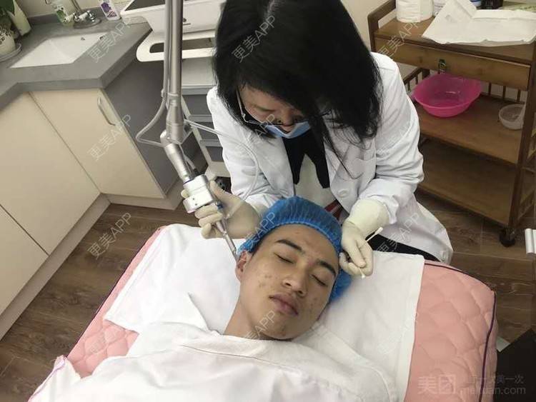 更美 - 更美用户1vAhZRoKts的果酸焕肤经验 | 重庆 | 果酸焕肤