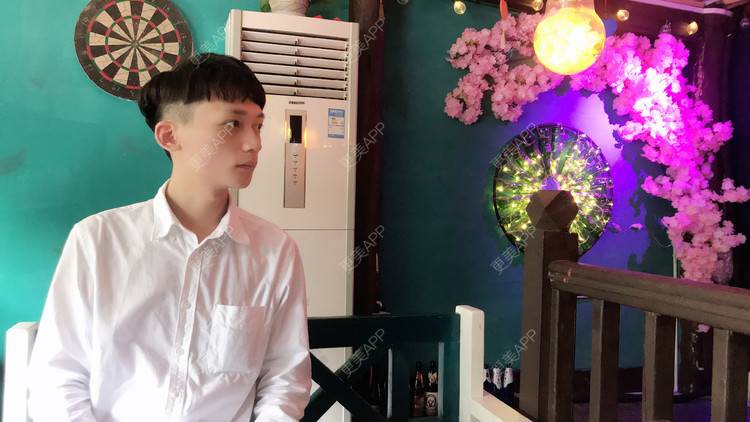 更美 - 幽默的超人的玻尿酸下巴经验 | 玻尿酸下巴 | 自体脂肪垫下巴 | 硅胶垫下巴 | 膨体垫下巴 | 胶原蛋白丰下巴 | 重庆