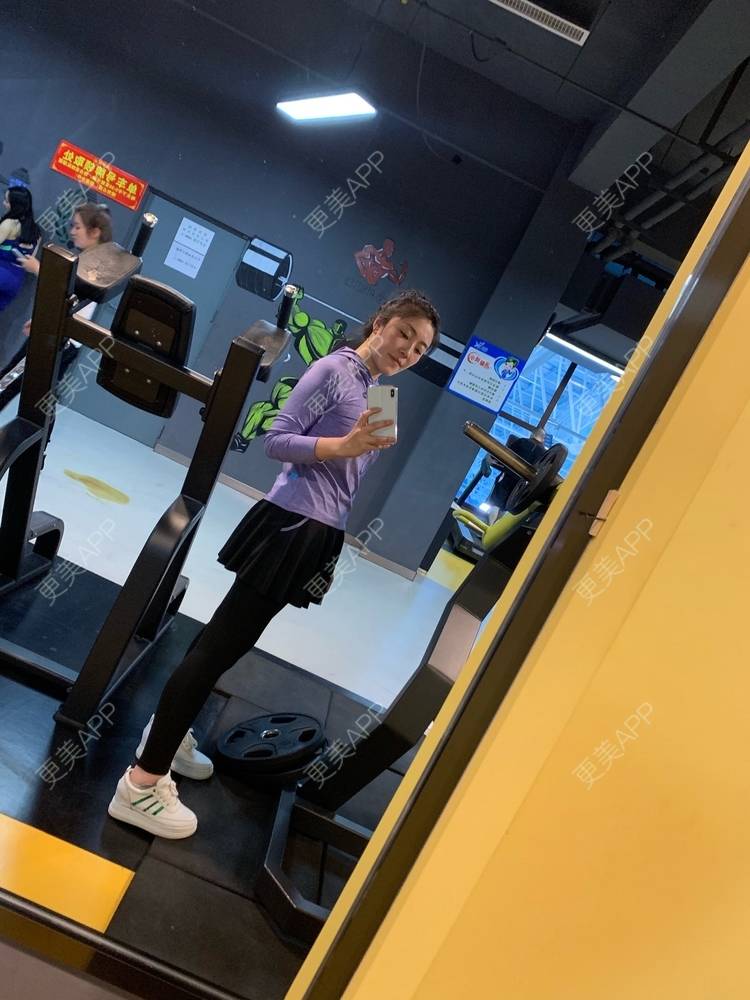 吸脂瘦大腿前后对比照_更美用户7k41mz2loy吸脂瘦大腿前后对比照_术后