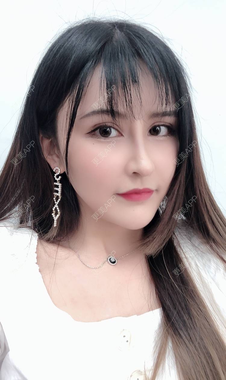 笛小诗的全切双眼皮日记