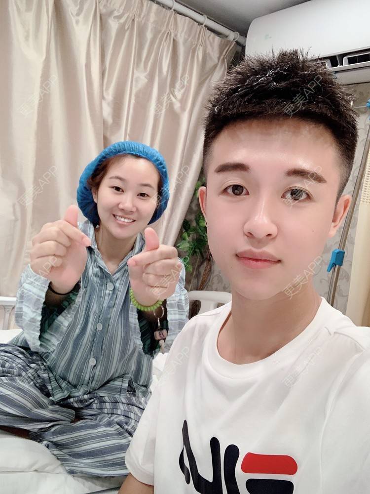 更美 - 雷凯🤳🏻的颧骨内推经验 | V脸套餐 | 颧弓降低 | 颧骨内推 | 上海 | 颧骨提高 | 面部不对称矫正 | 全脸整形套餐 | 下颌角切除