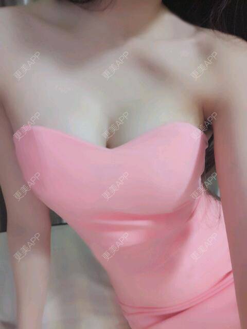 更美 - 更美用户2o60cQKUEs的假体隆胸经验 | 假体隆胸 | 乳头再造 | 美胸套餐 | 重庆