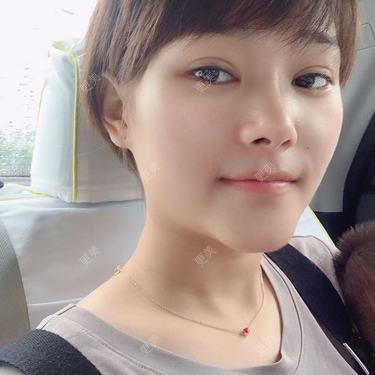 白鹿傲娇
