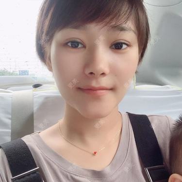 白鹿傲娇