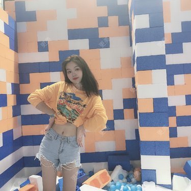 更美用户GhvUl2dMxG