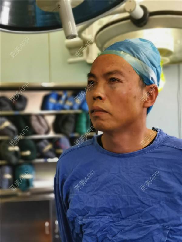 更美 - 更美用户IG0lQLfUjW的外切去眼袋经验 | 杭州 | 外切去眼袋