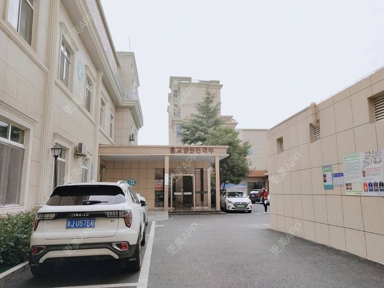 更美 - 更美用户hNU28EYmMA的激光脱发际线经验 | 激光脱发际线 | 上海