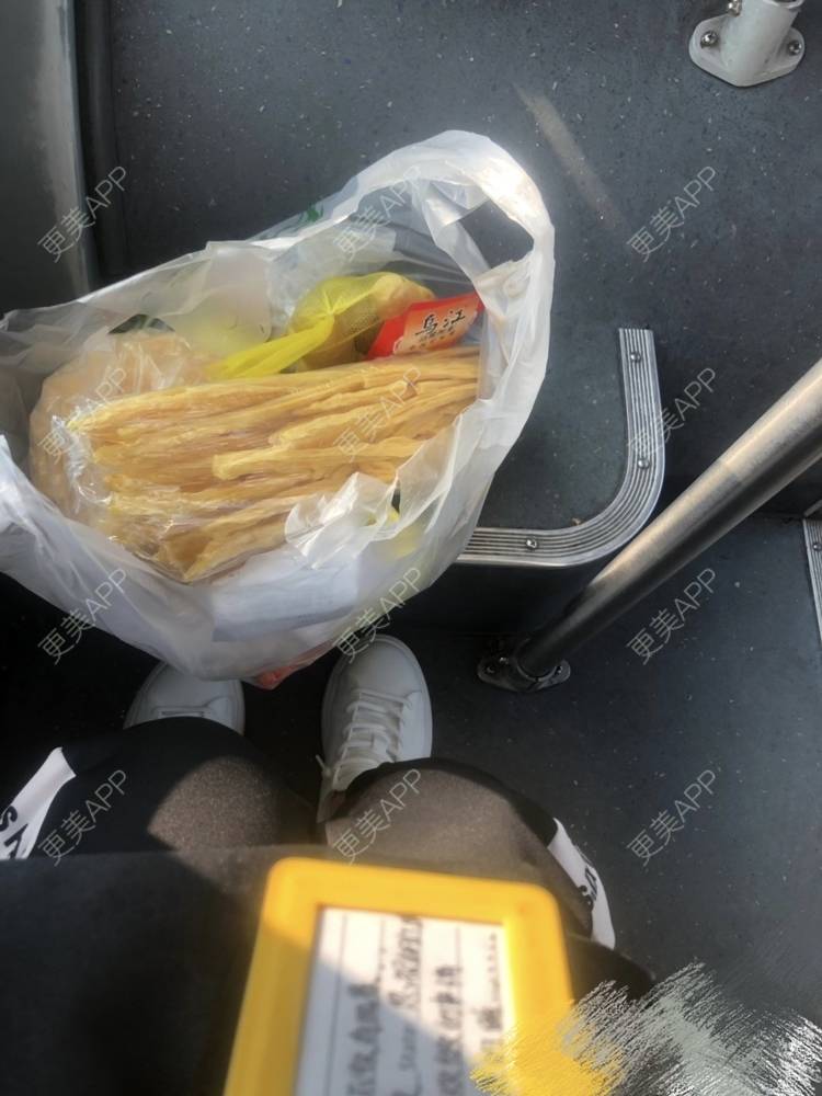 更美 - 更美用户hNU28EYmMA的激光脱发际线经验 | 激光脱发际线 | 上海