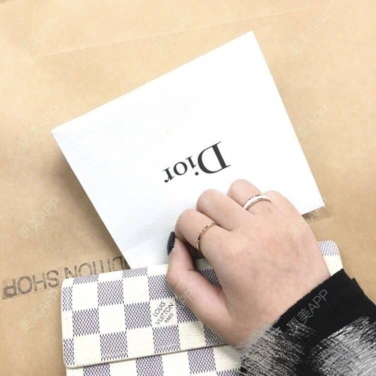 更美 - 更美用户oxU0xpBRZG的激光脱发际线经验 | 激光脱发际线 | 上海