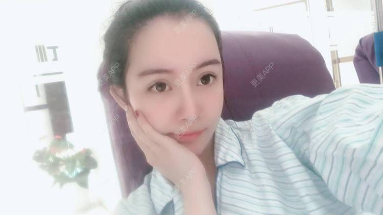 更美 - 更美用户XbSPRKDbDj的自体脂肪填充泪沟经验 | 自体脂肪丰额头 | 自体脂肪丰苹果肌 | 自体脂肪丰太阳穴 | 自体脂肪垫眉弓 | 自体脂肪填充泪沟 | 武汉
