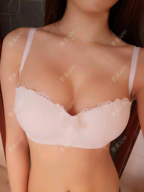 更美 - 更美用户2o60cQKUEs的假体隆胸经验 | 假体隆胸 | 乳头再造 | 美胸套餐 | 重庆