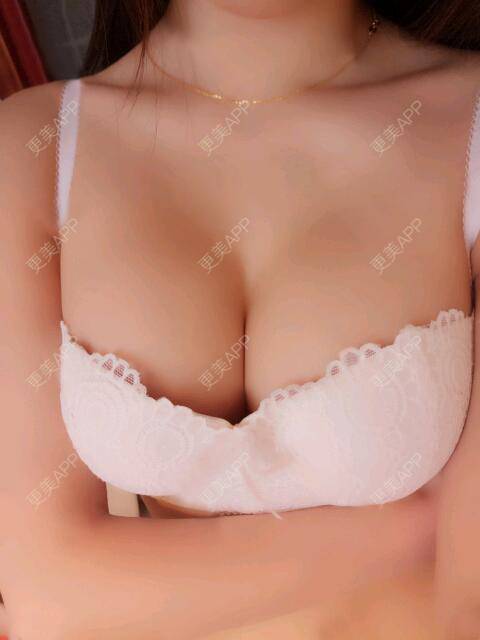 更美 - 更美用户2o60cQKUEs的假体隆胸经验 | 假体隆胸 | 乳头再造 | 美胸套餐 | 重庆