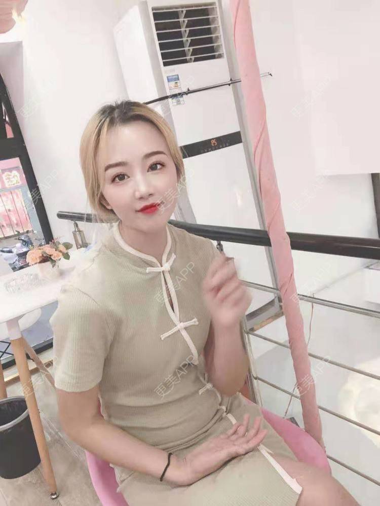 更美 - 更美用户cZDofR1cWa的双眼皮修复经验 | 成都 | 双眼皮修复
