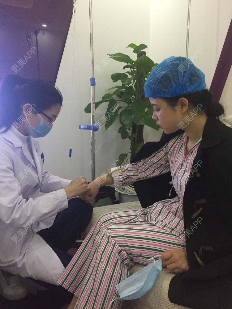 更美 - 更美用户cig0hiG4vJ的自体脂肪隆胸经验 | 自体脂肪隆胸 | 长沙