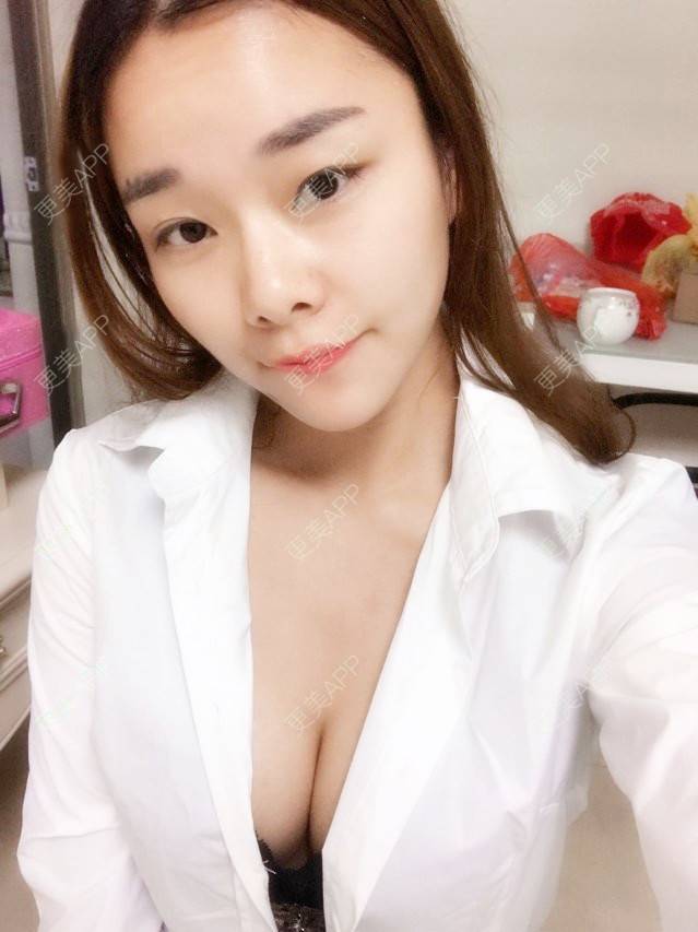 更美 - 更美用户nmgYekHkC0的假体隆胸经验 | 假体隆胸 | 胸部下垂矫正 | 美胸套餐 | 重庆